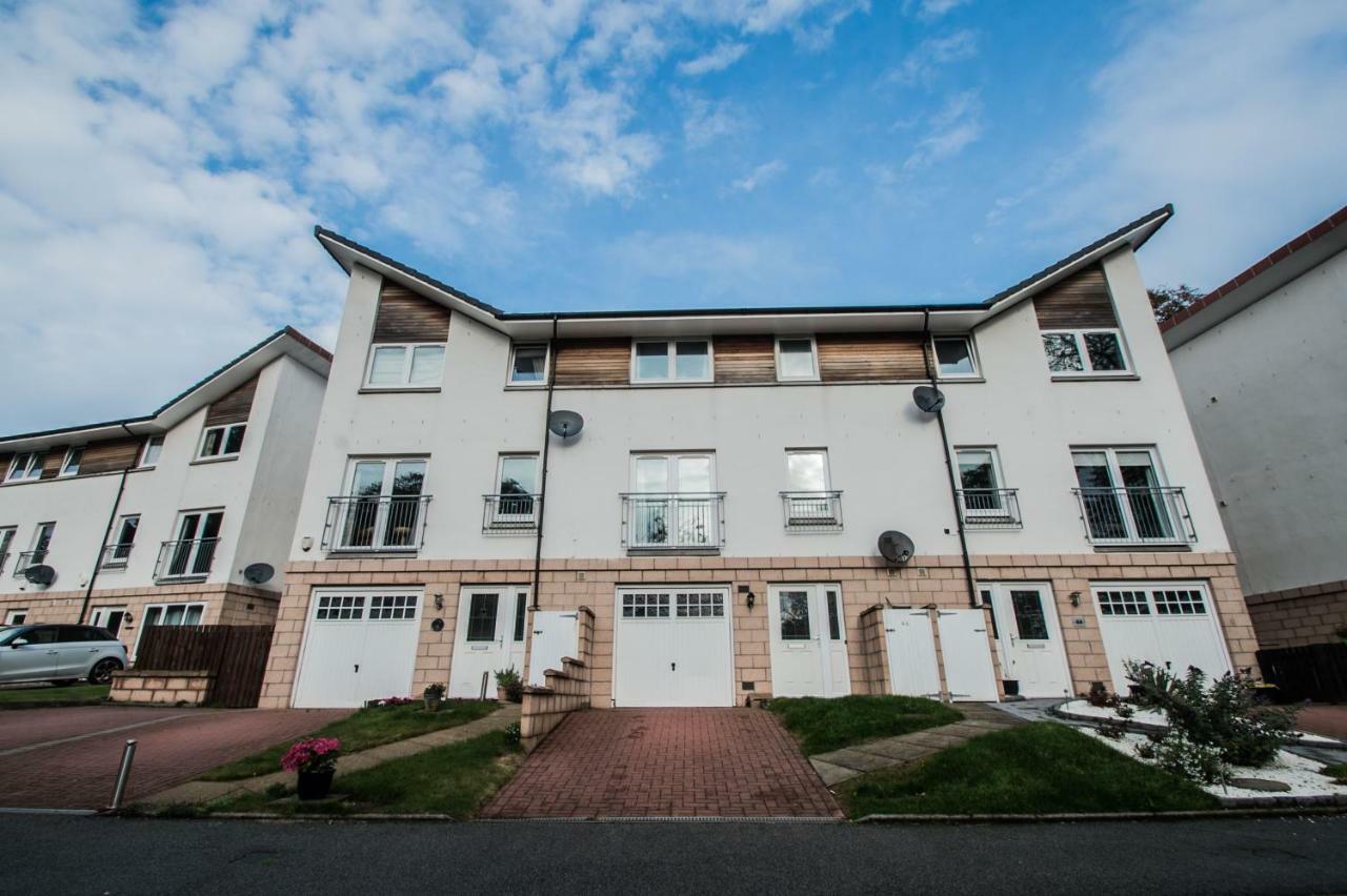 Orange Town House - Shaw Road, Only 6 Minutes To City Centre Абърдийн Екстериор снимка